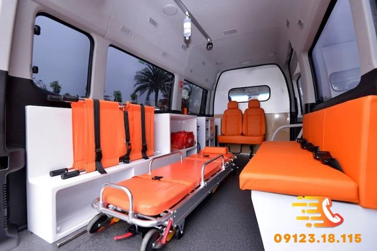 xe cấp cứu Long An
