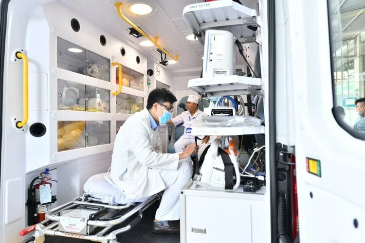 Xe cứu thương quận 5